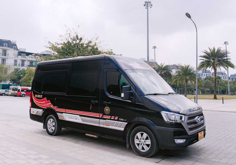 Xe Limousine Hà Nội Cát Bà 3