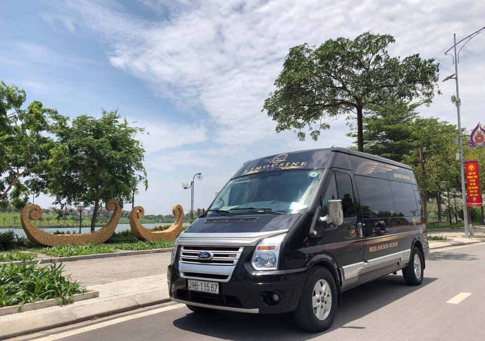 Xe Limousine Hà Nội Cát Bà 4